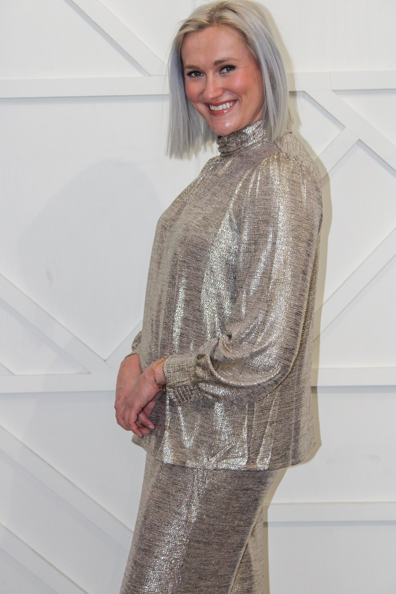 Janissa Foil Top