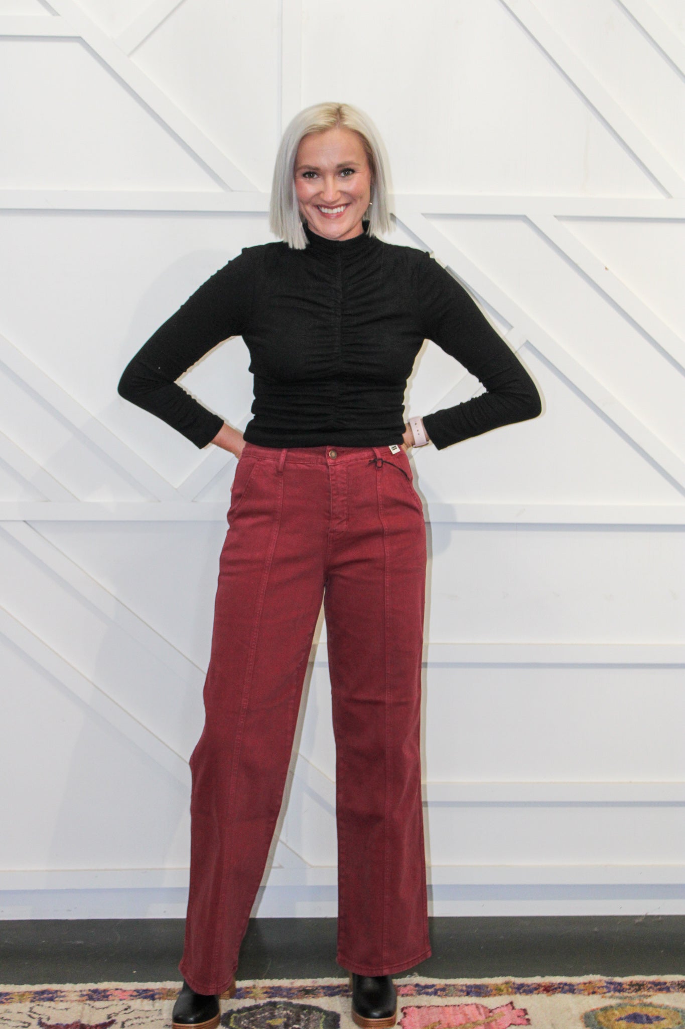 HW Front Seam Straight Jean