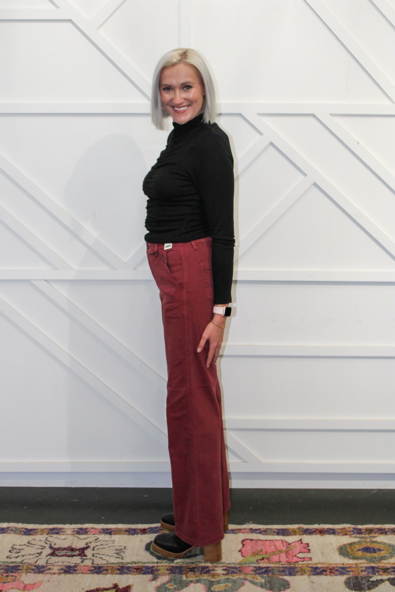 HW Front Seam Straight Jean