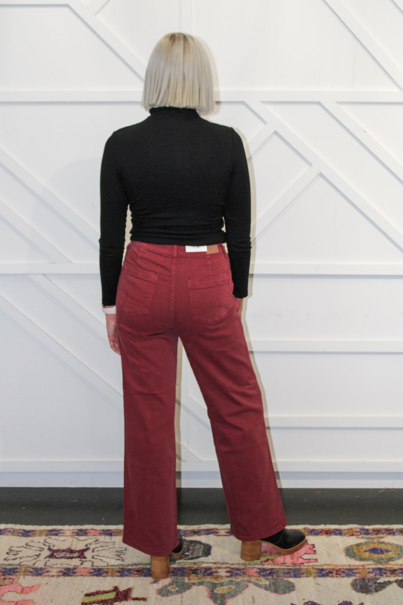 HW Front Seam Straight Jean