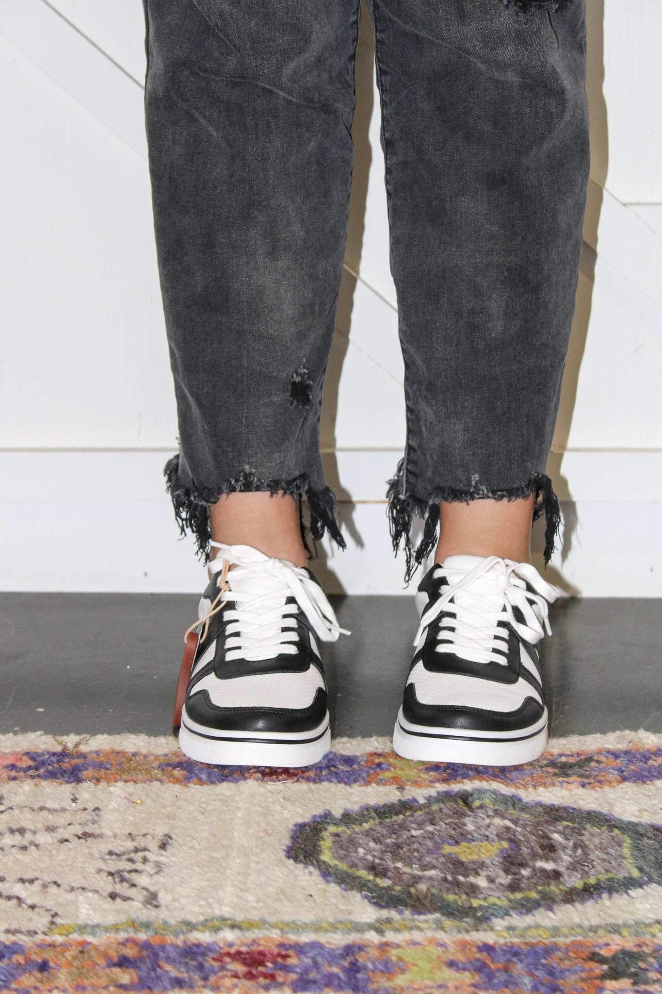 Alta Sneaker