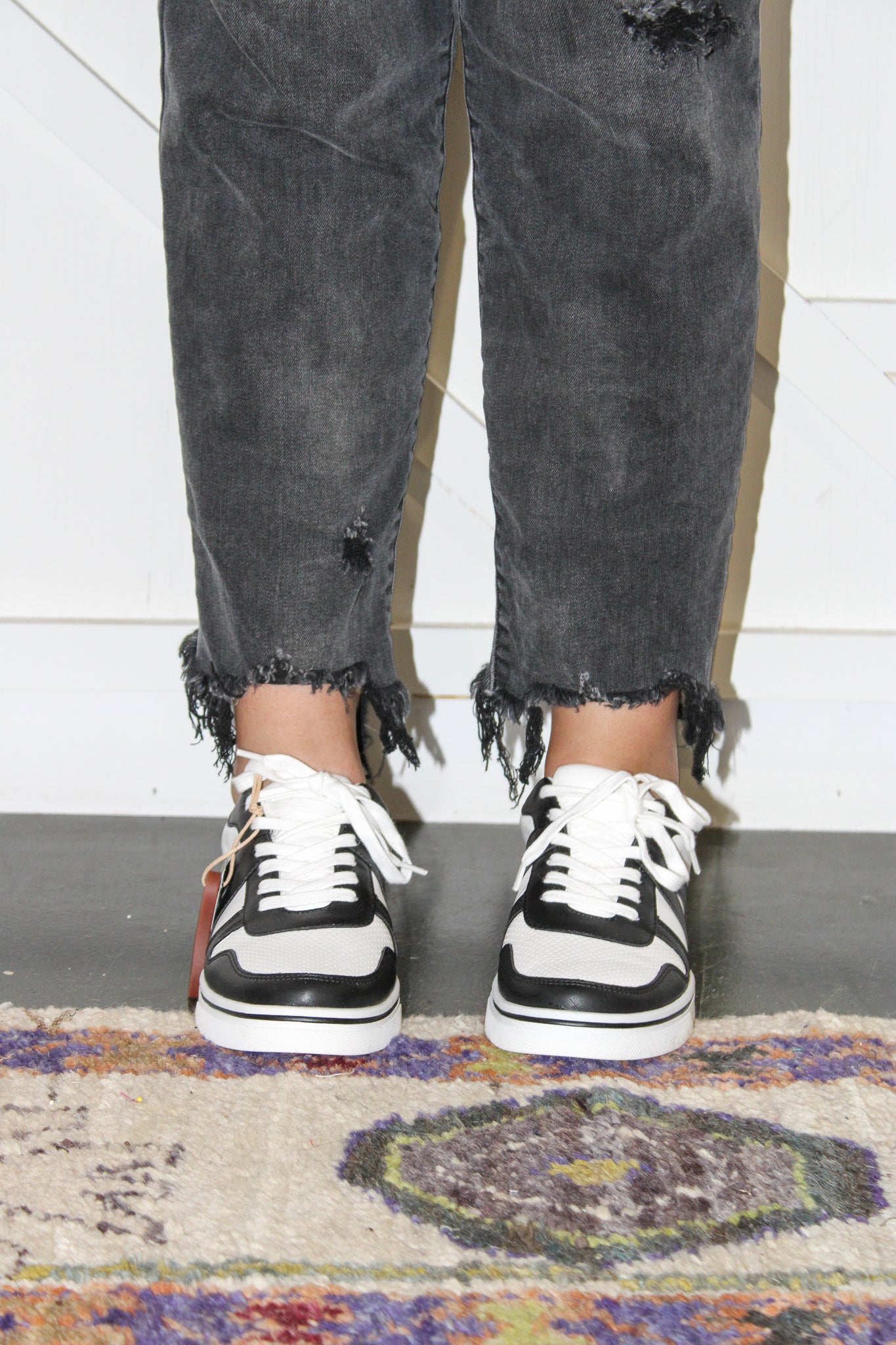 Alta Sneaker