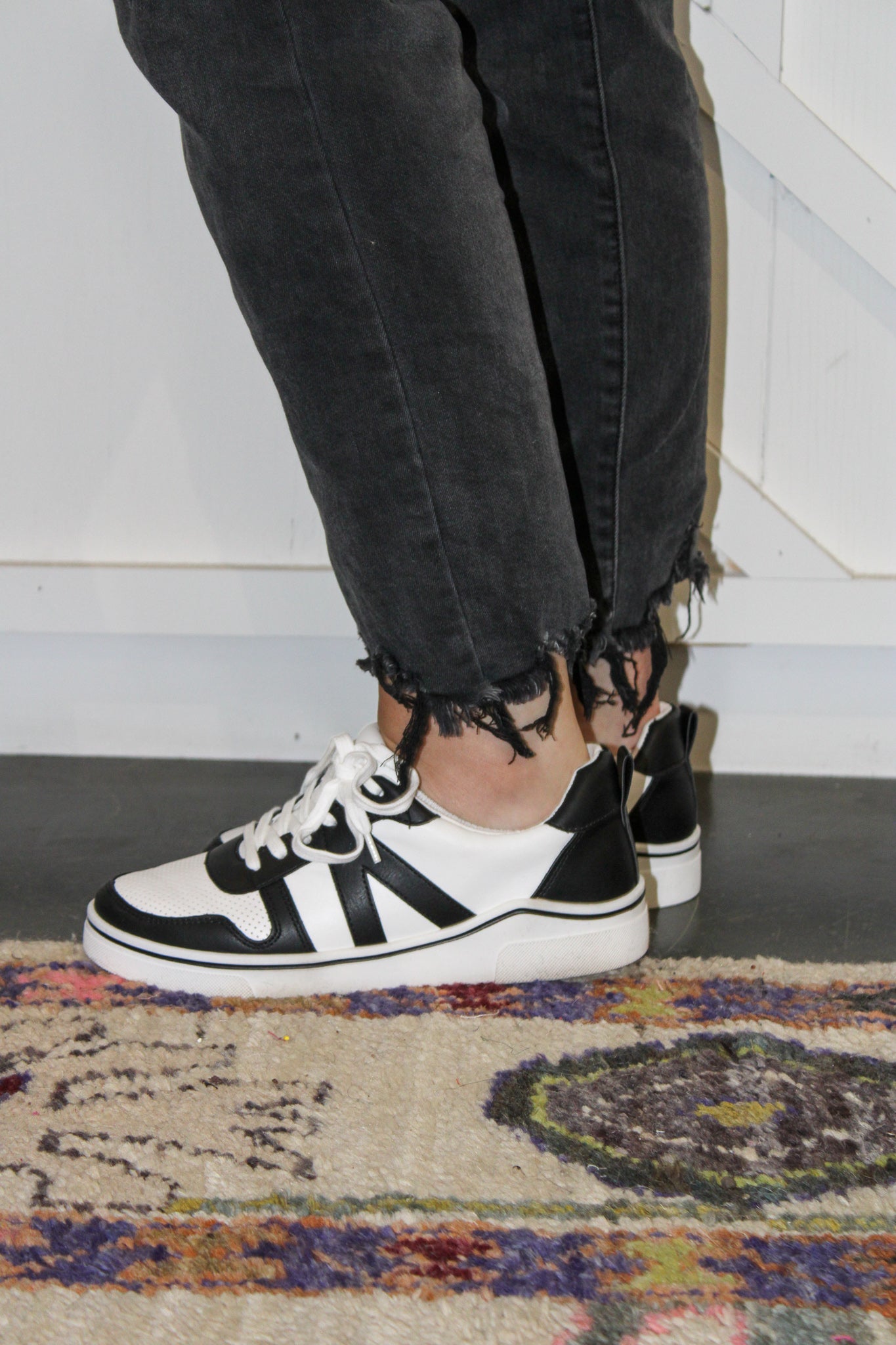 Alta Sneaker