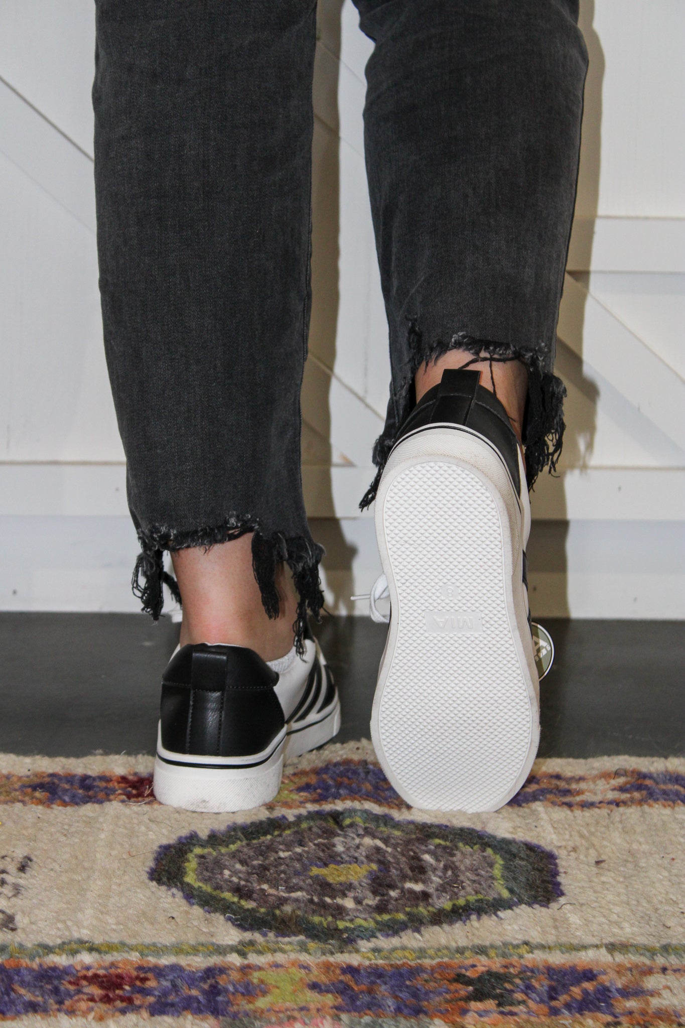 Alta Sneaker