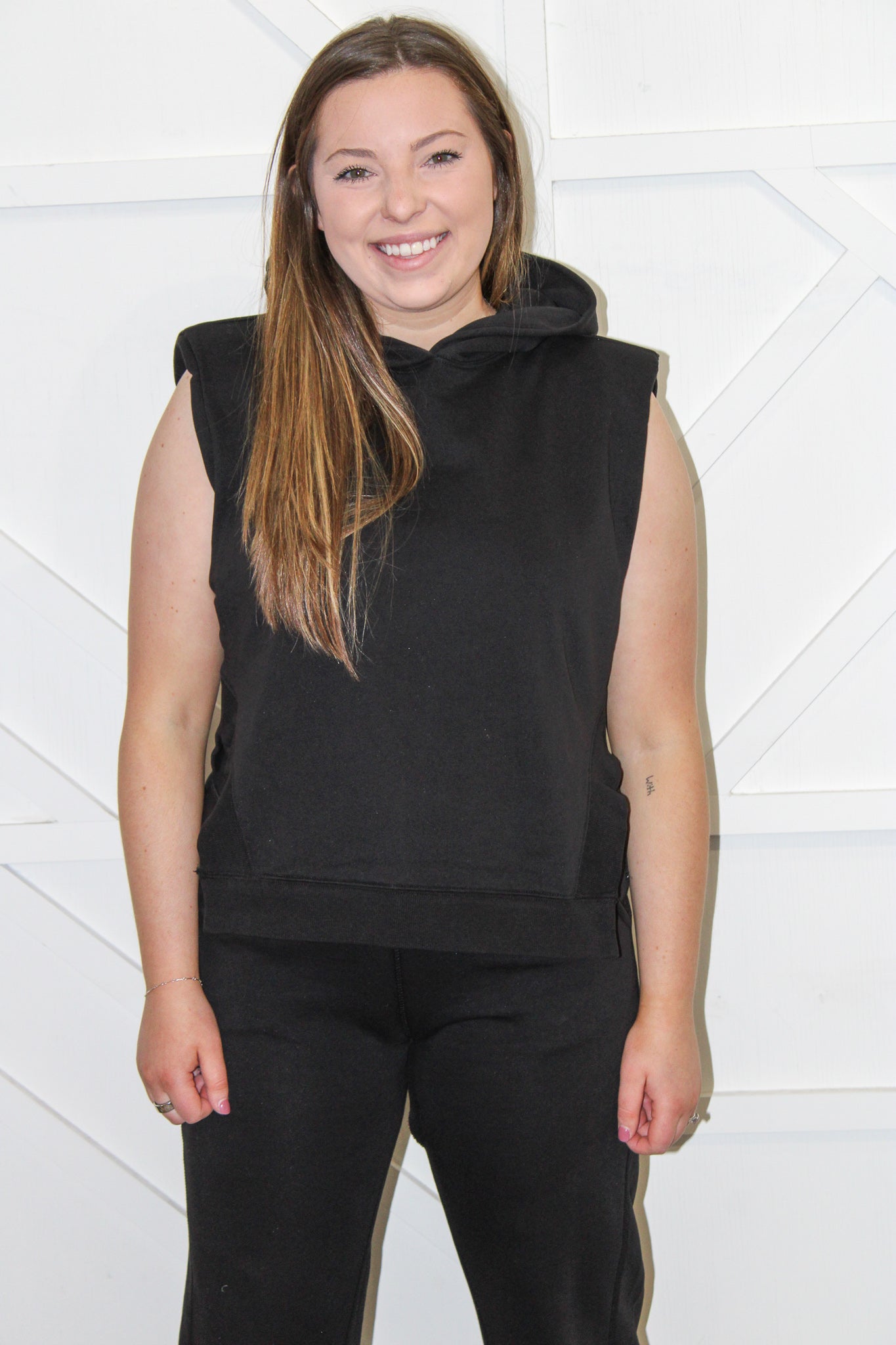 Anna Sleeveless Hoodie