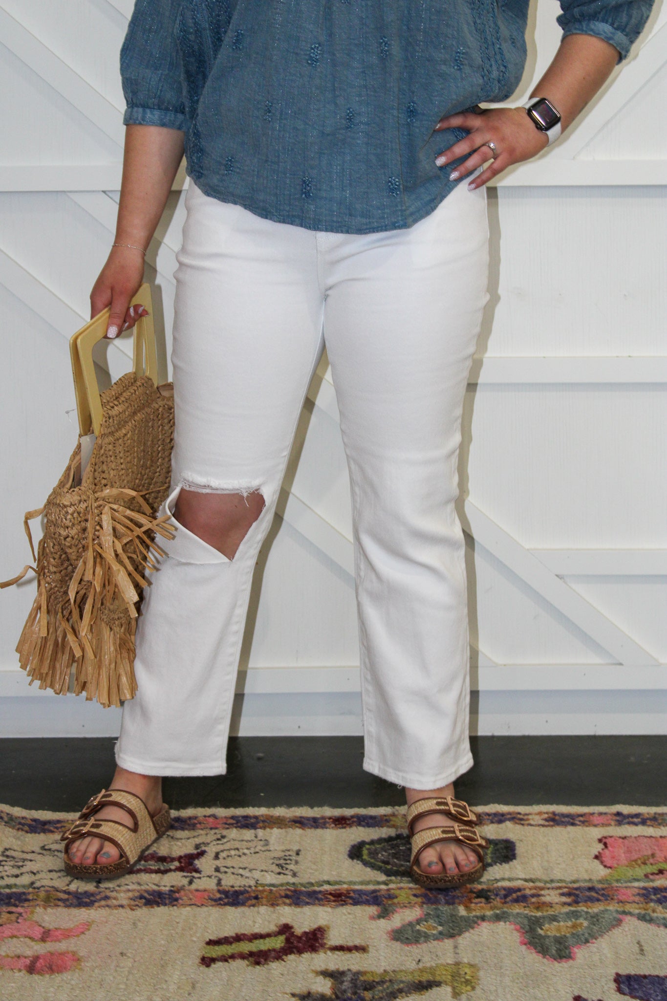 White Relaxed Distresses Jeans