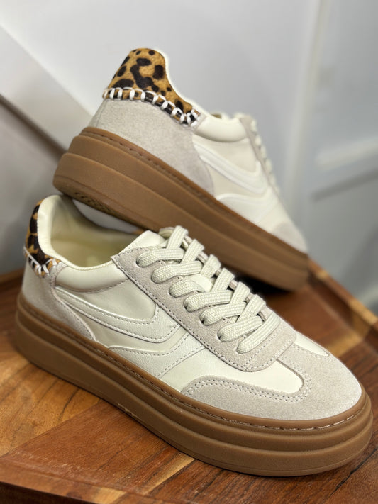Dodge Sneaker
