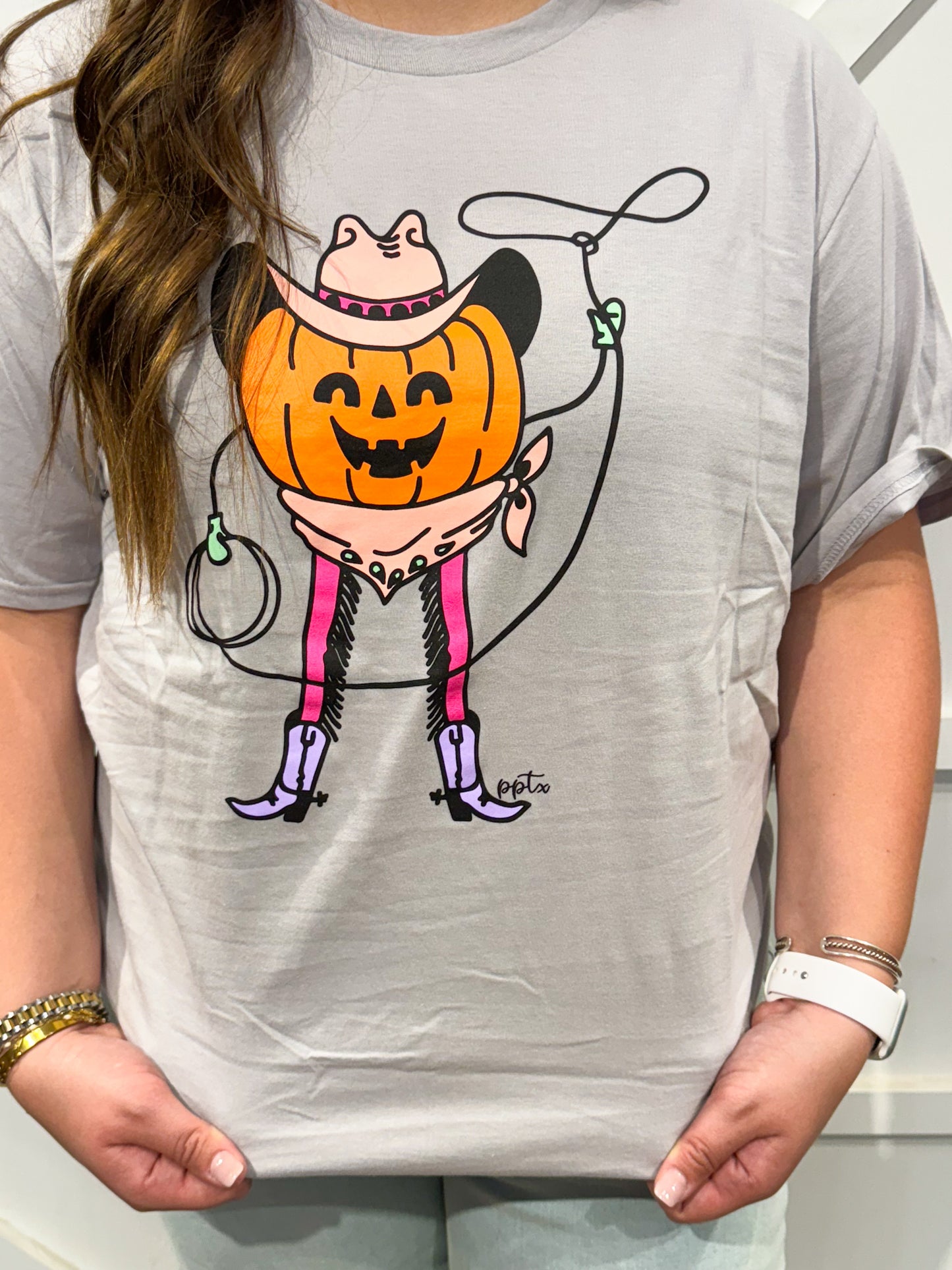 Roping Pumpkin Tee