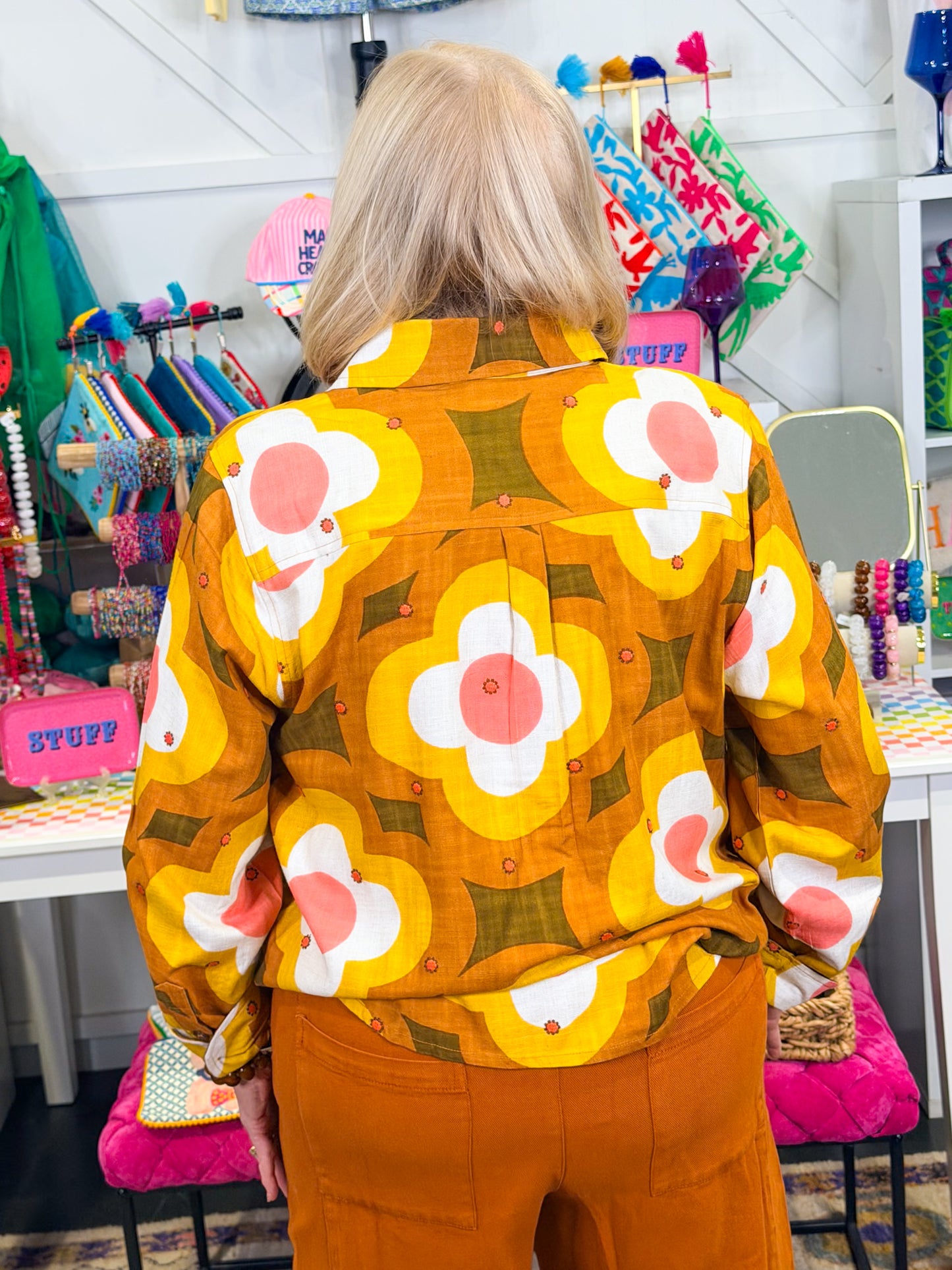 Daisy Embroidery Popover Shirt