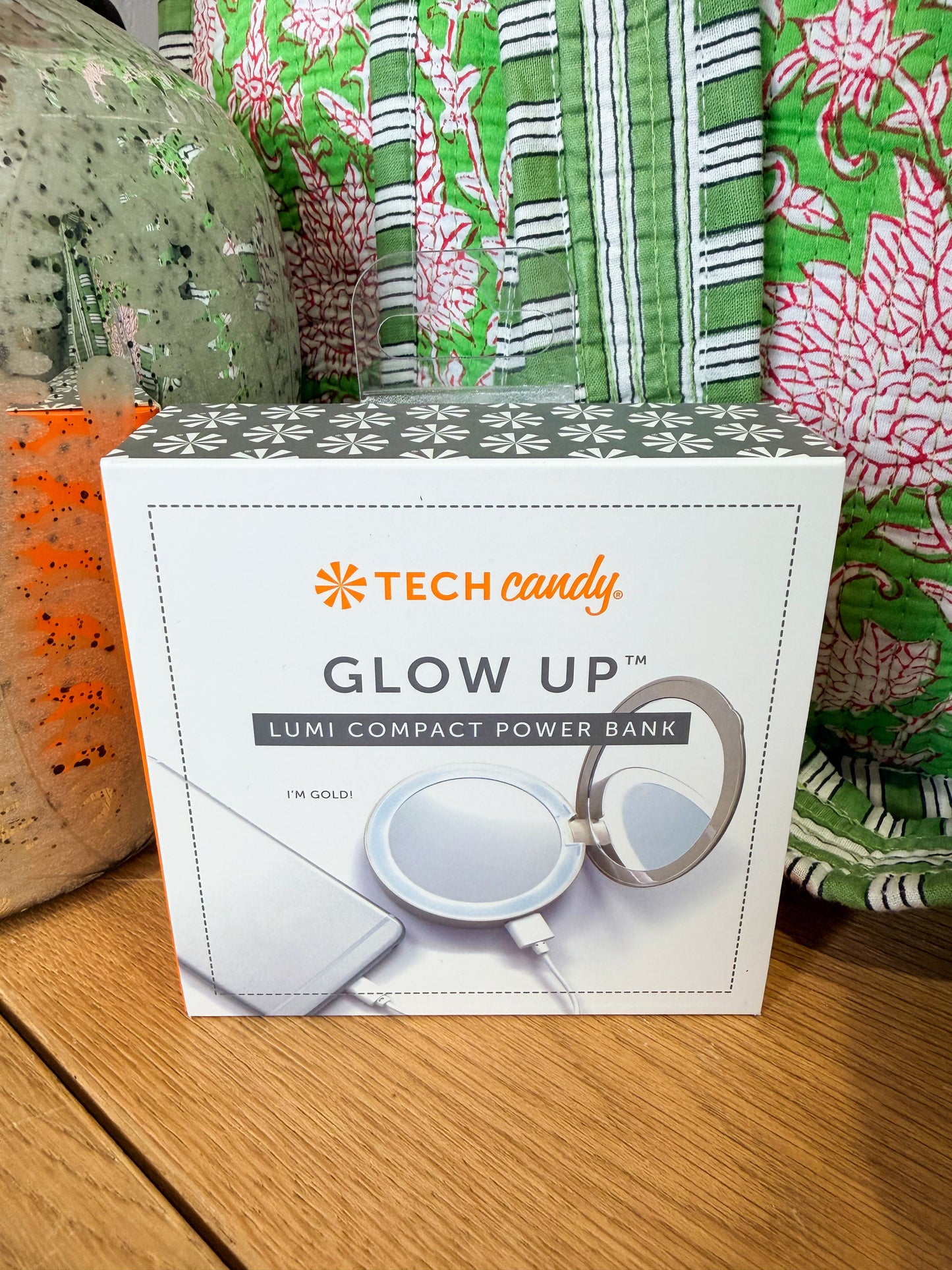 Glow Up Lumi Compact Power Bank