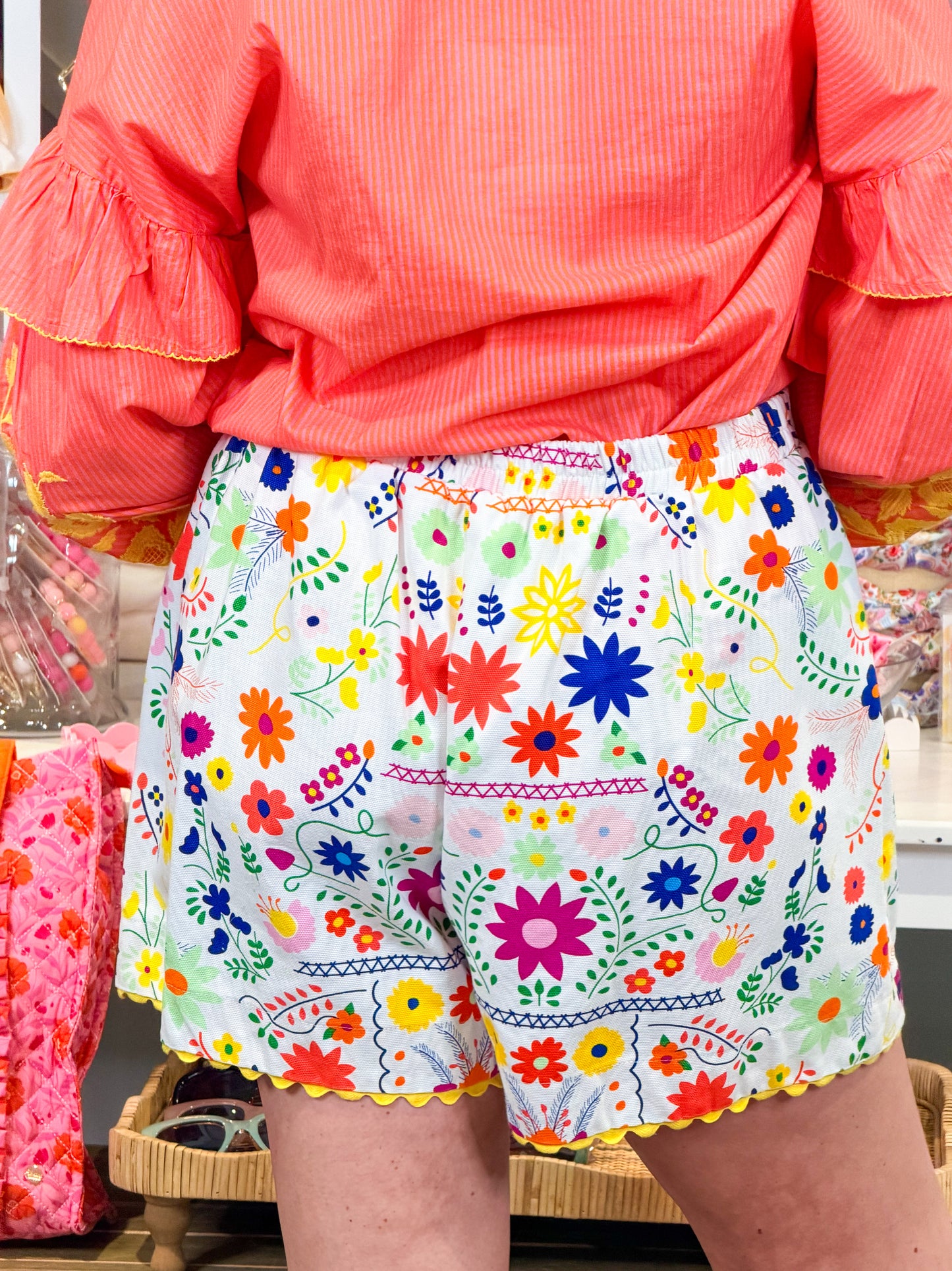 Flores Short